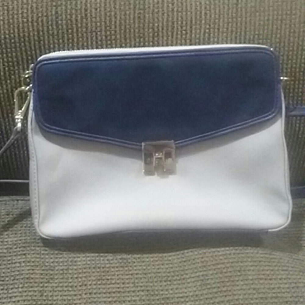 Tommy Hilfiger Purse